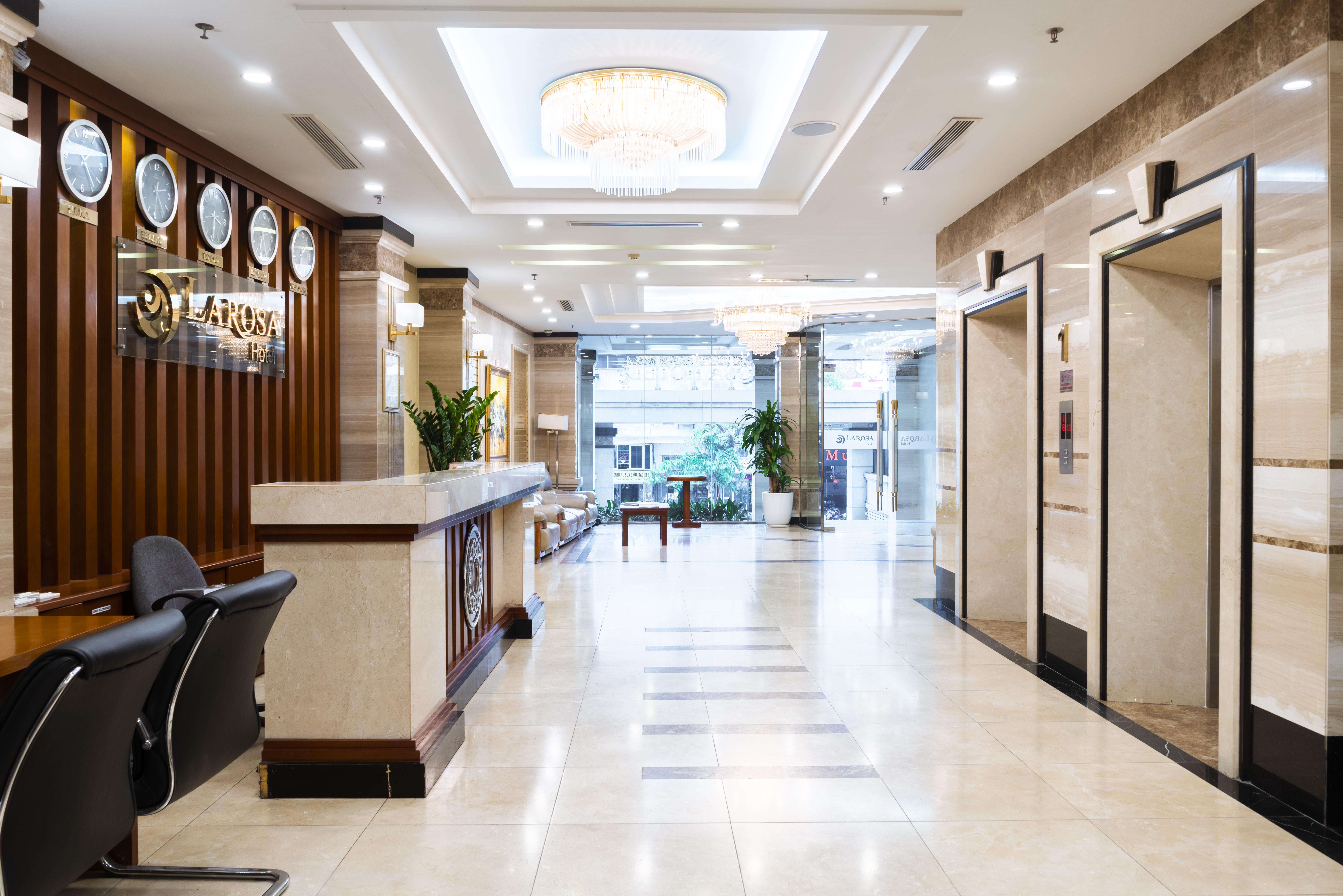 河内拉罗萨酒店 外观 照片